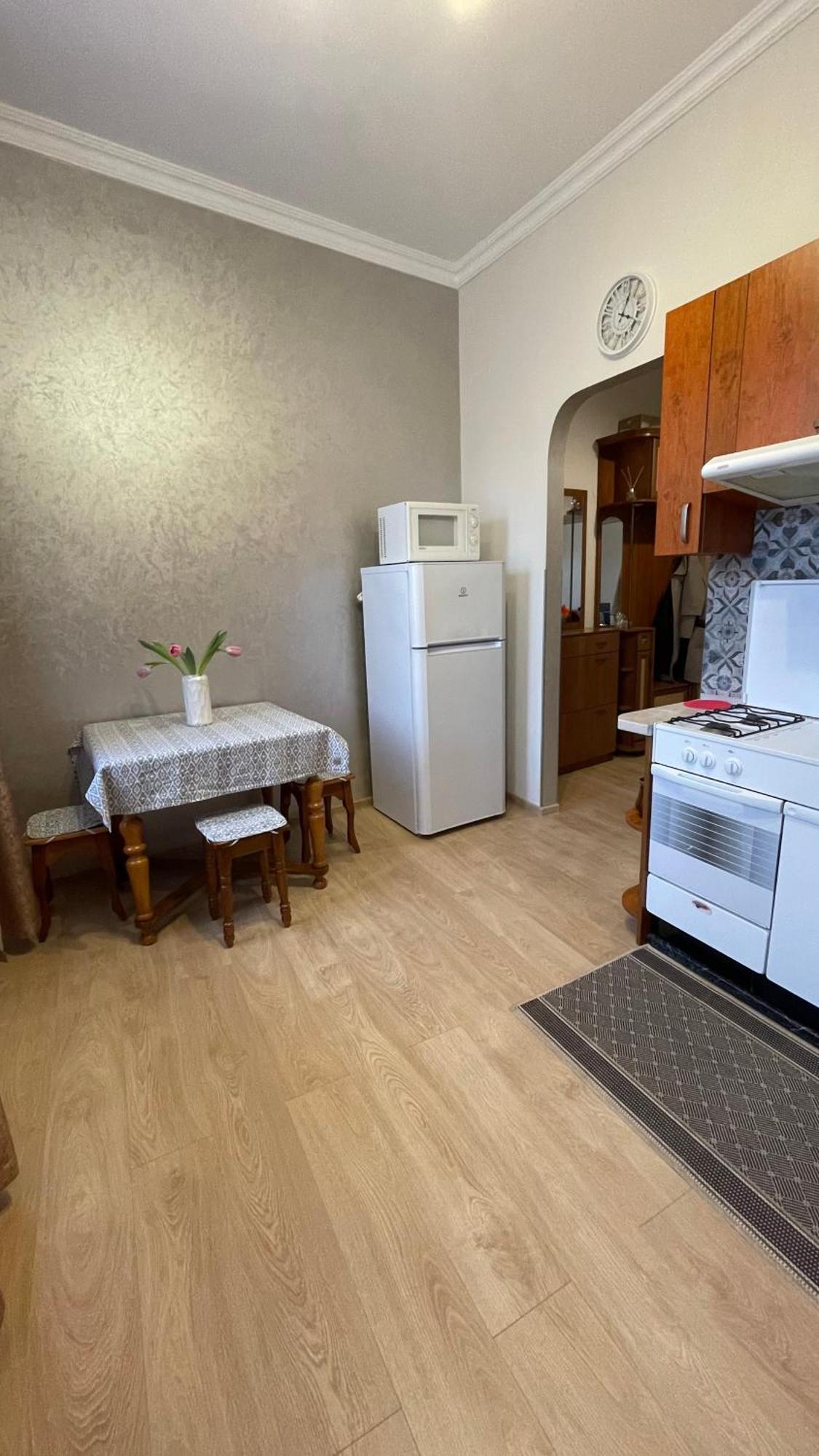 Apartments Near The Church Of Olga And Elizabeth Lviv Bagian luar foto